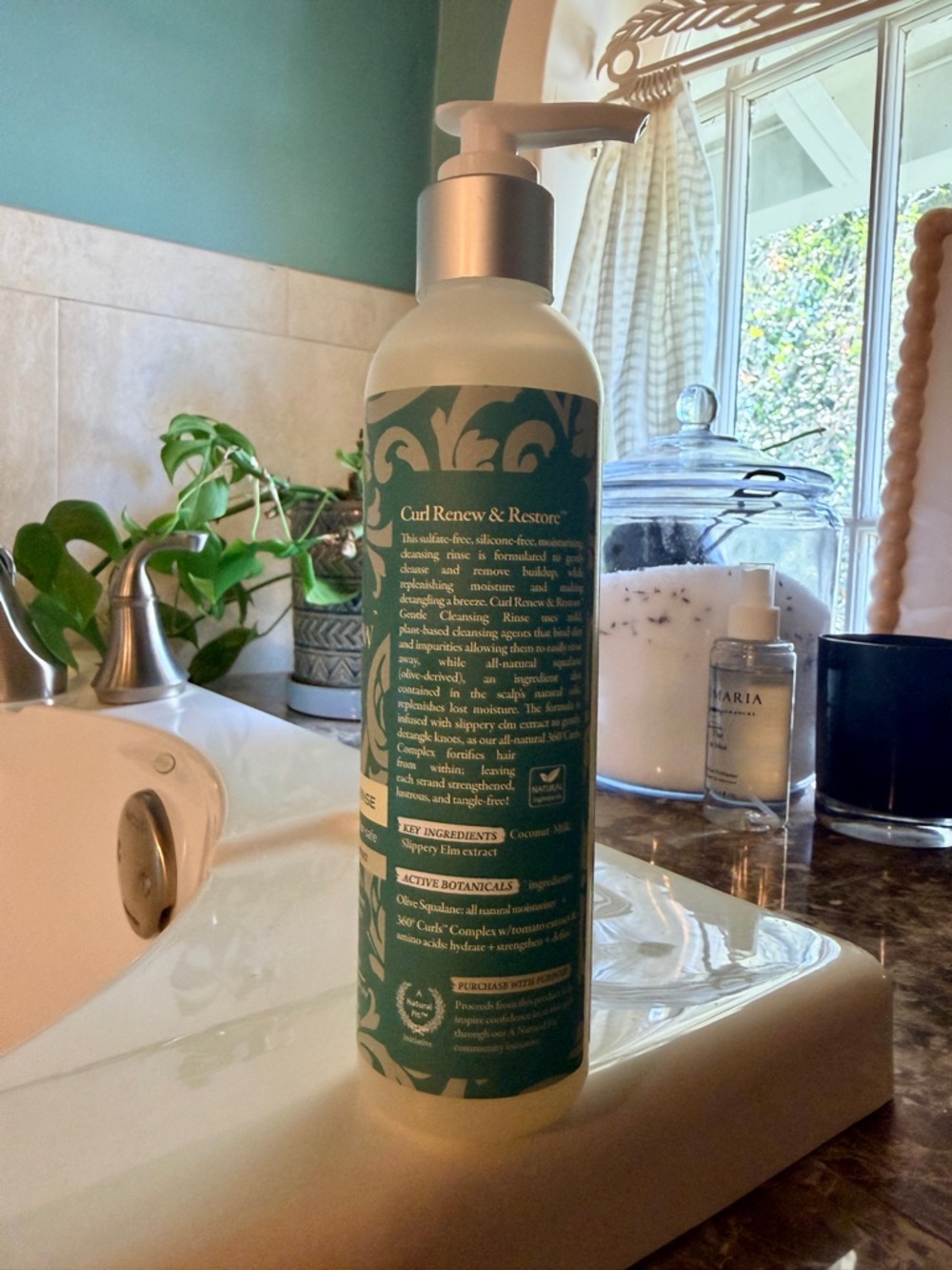 TréLuxe Curl Renew & Restore Gentle Cleansing Rinse - Picture 2 of 6